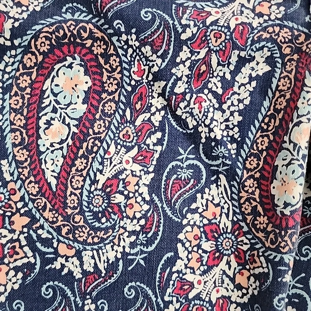 Chico's NYDJ collaboration lift and tuck jeans size 4